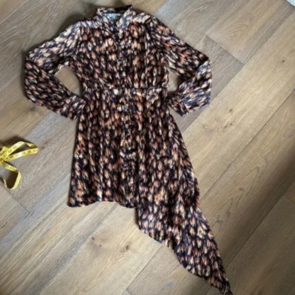 TOPSHOP Long Sleeve Asymmetrical Shirt Dress in Fire - Picture 2 of 11